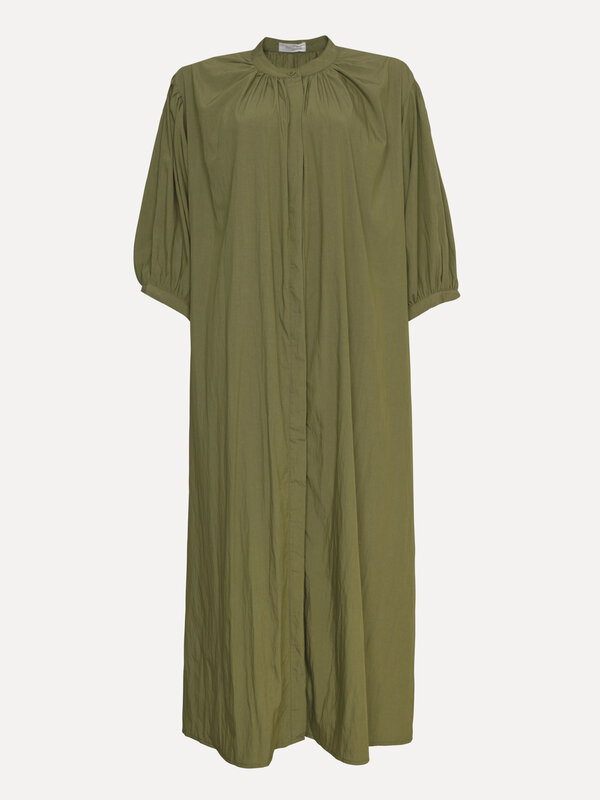Le Marais Robe Maja 2. Créez un look chic sans effort avec notre robe verte. Confortable et élégante, c'est le complément...