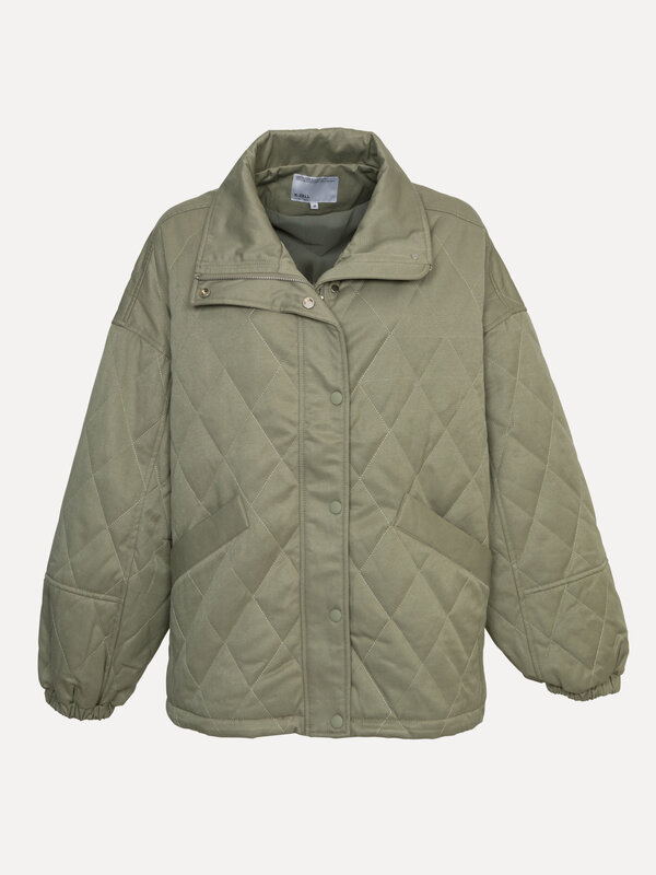 Le Marais Quilted jacket Tobias 2. Embrace the transitional season with our stylish khaki quilted jacket. A versatile pie...