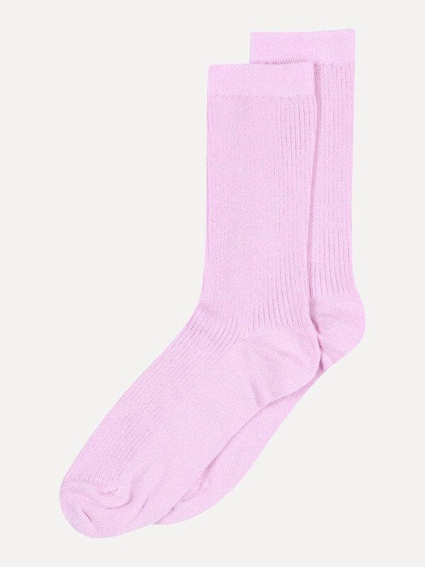 MP Denmark Socks Fine Rib 1. Make a fashion statement with these socks featuring a fine rib texture in a trendy lilac col...