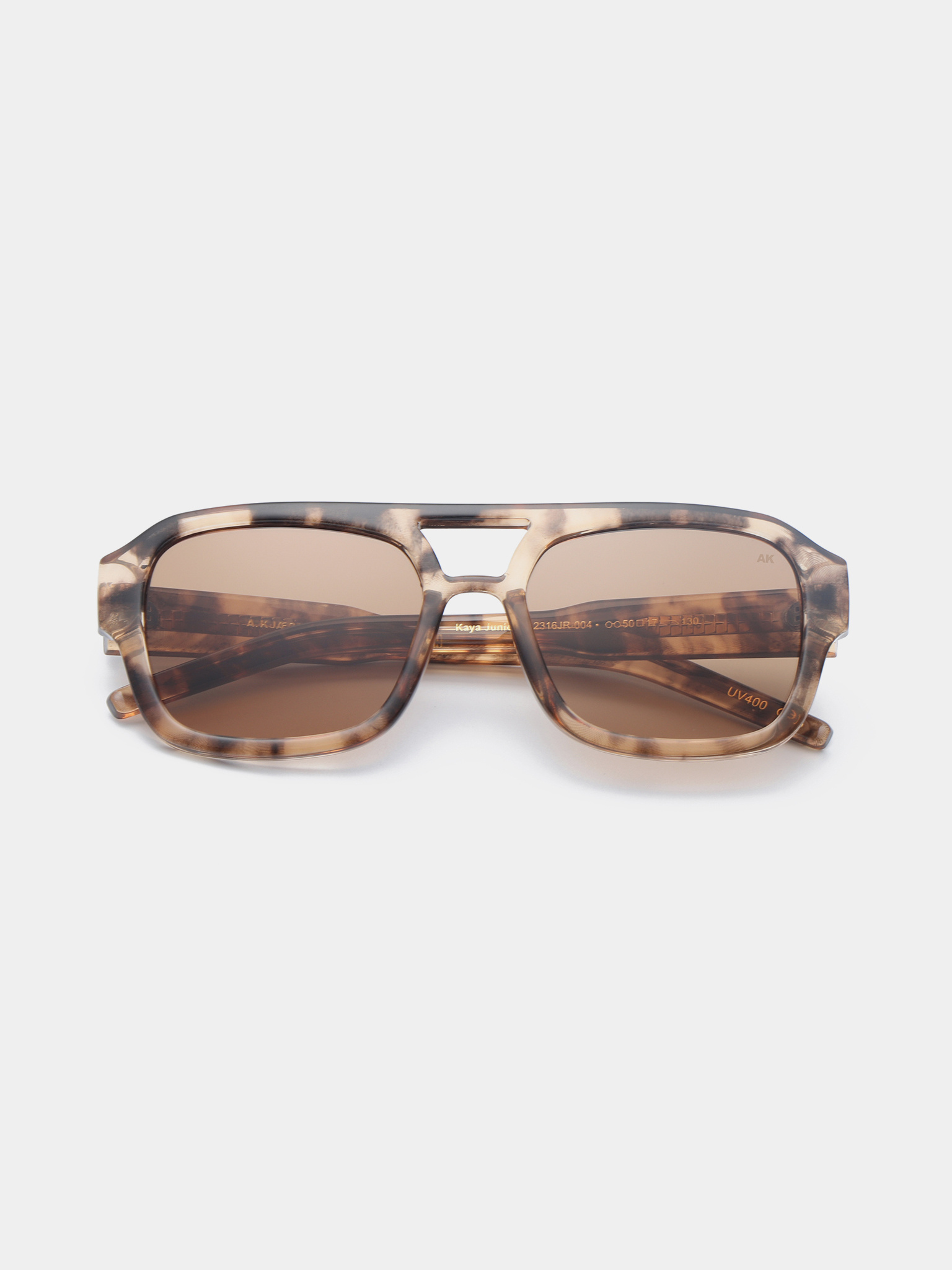 A.Kjaerbede lunettes de soleil Kaya 1. Tout le monde a besoin d'une paire de lunettes de soleil Kaya. Ces lunettes sont u...