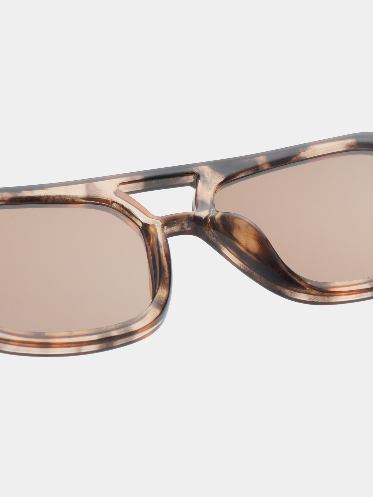A.Kjaerbede lunettes de soleil Kaya 5. Tout le monde a besoin d'une paire de lunettes de soleil Kaya. Ces lunettes sont u...