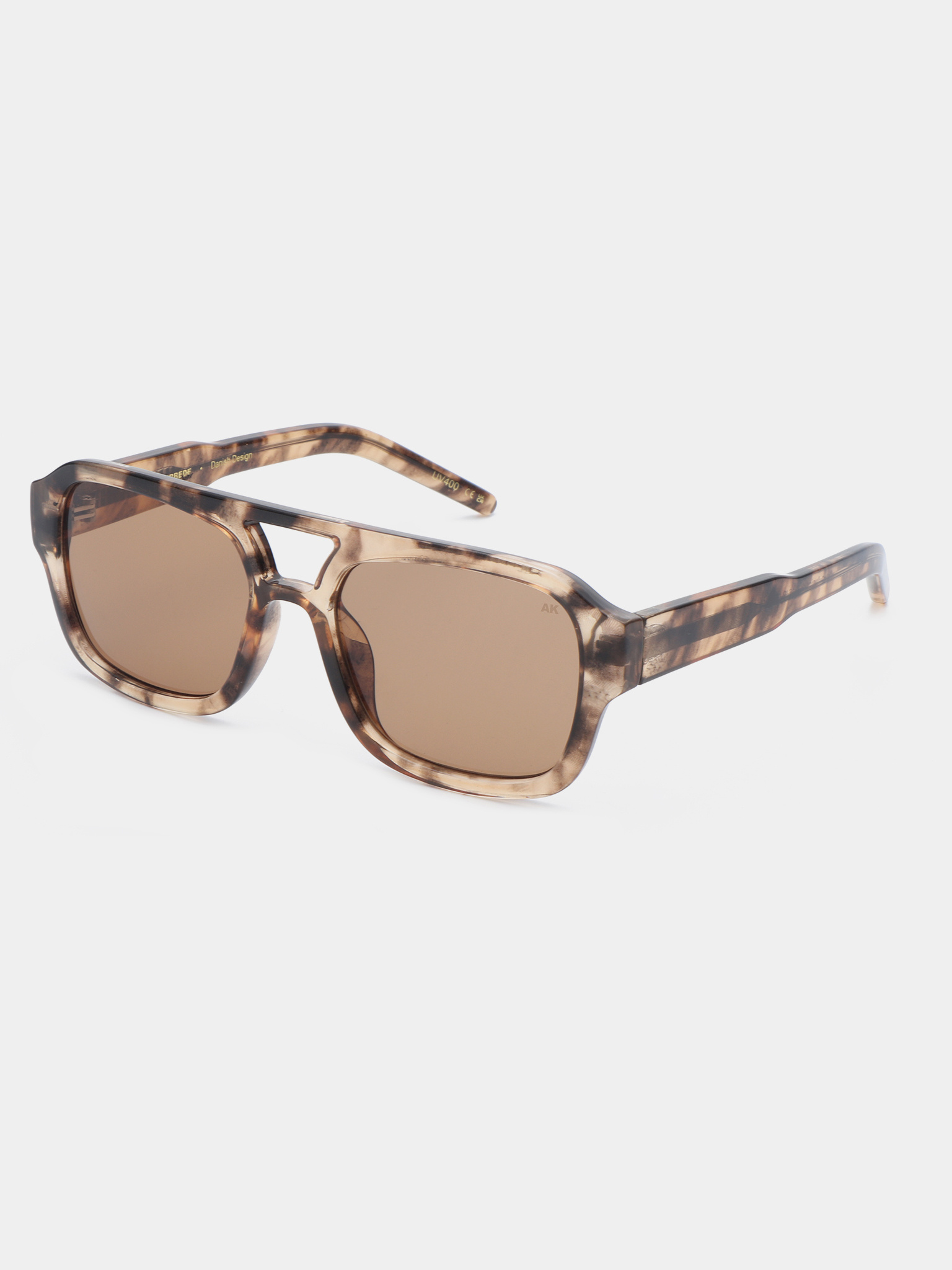 A.Kjaerbede lunettes de soleil Kaya 4. Tout le monde a besoin d'une paire de lunettes de soleil Kaya. Ces lunettes sont u...