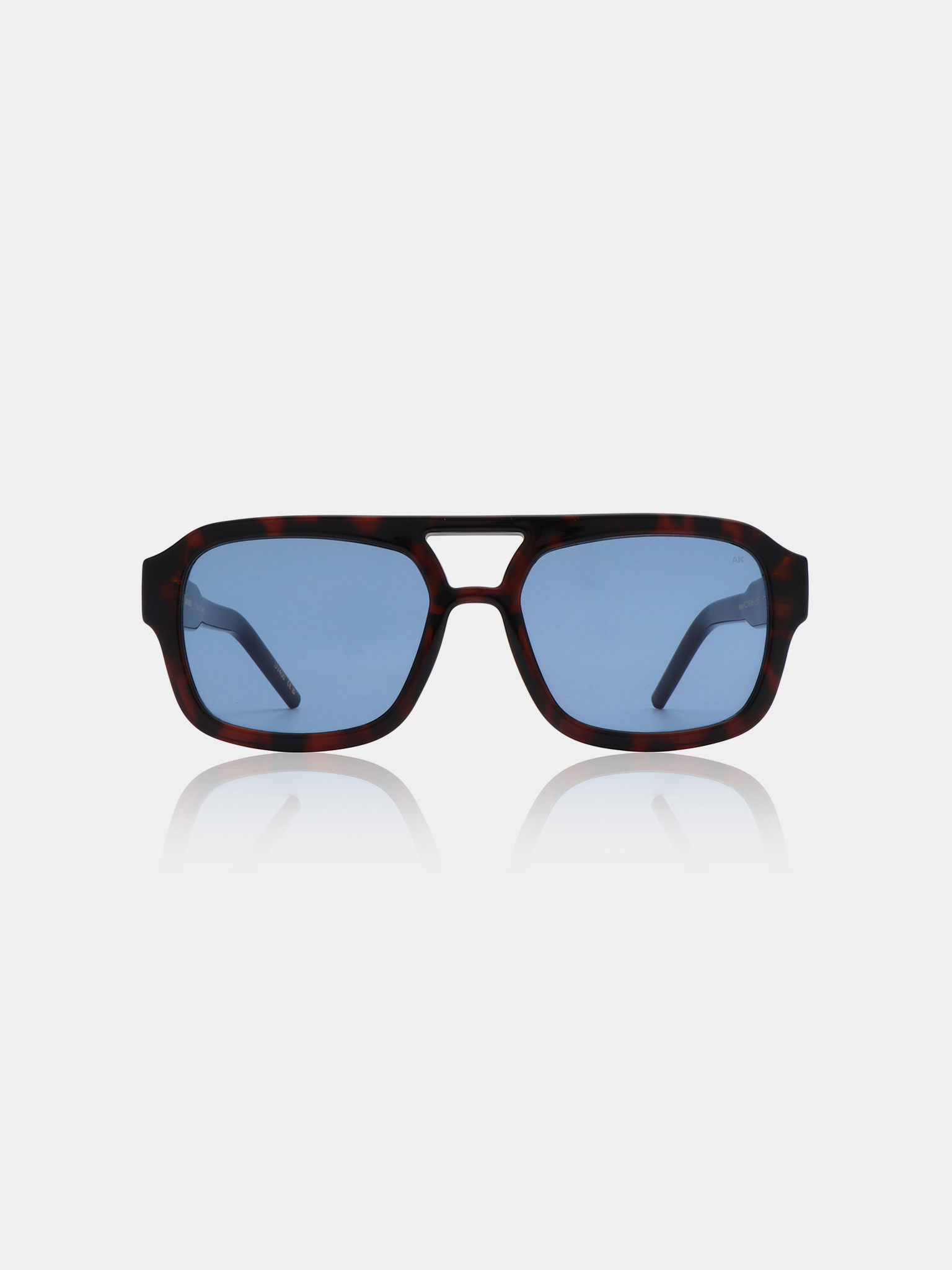 A.Kjaerbede lunettes de soleil Kaya 6. Tout le monde a besoin d'un KAYA. Cette pièce unisexe est une monture pilote overs...