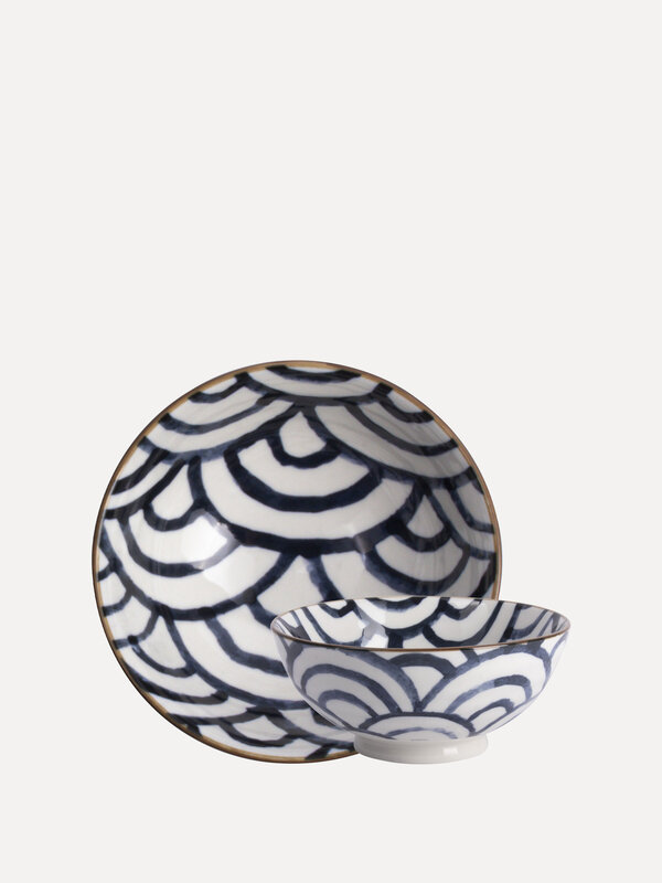 Gusta Schaaltje Bow 1. Dit In To Japan schaaltje gemaakt van aardewerk is perfect om heerlijke tapas of snacks in te serv...