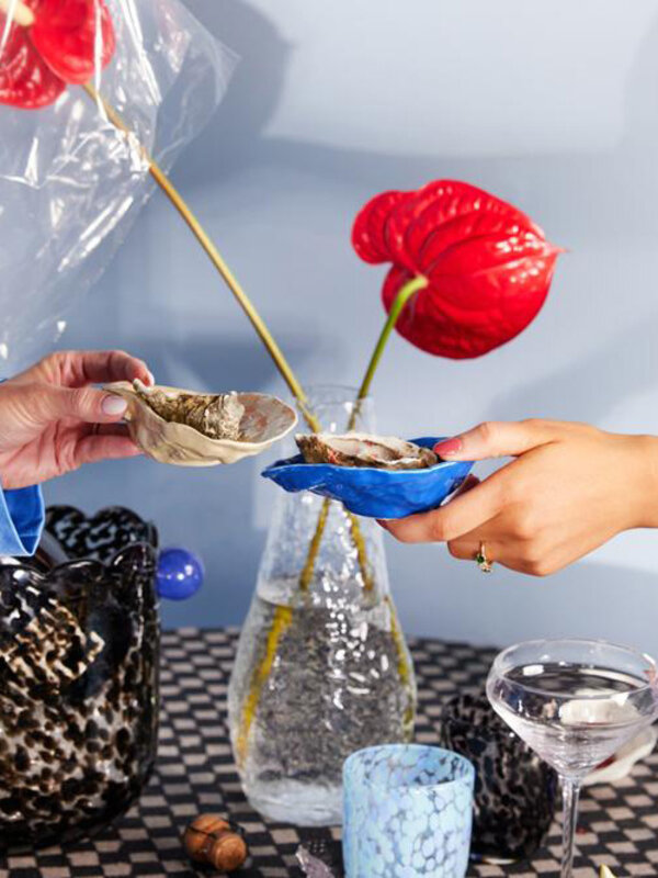 Bowl Oyster 2. Serve your favorite oysters in style with this beige oyster bowl, an elegant addition to any table setting.