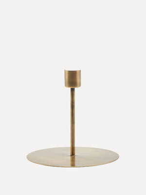 Candle holder Anit. Candles are the perfect decoration to make your living room cozy. Combine these golden candle holders...