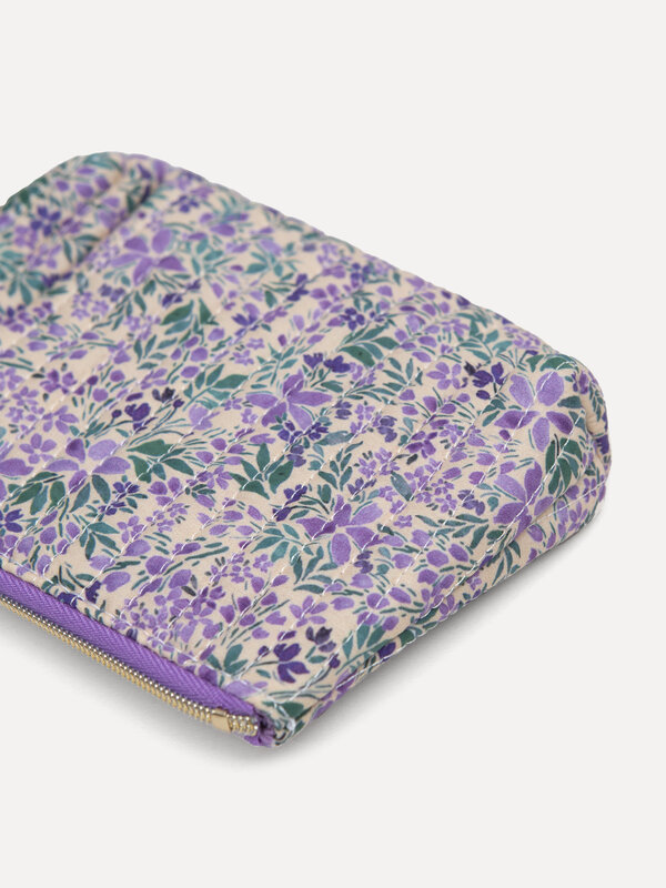 Le Marais Toiletry bag Iza 2. Give your daily routine a colorful upgrade with this small pouch featuring a playful purple...