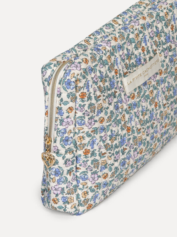 Le Marais Toiletry bag Iza 2. Organize your essentials with ease and style with our light blue floral print toiletry bag,...
