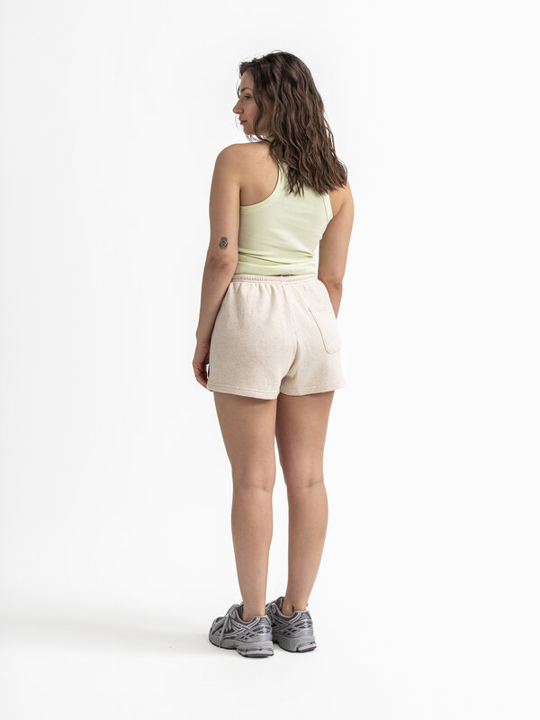 American Vintage Short Itonay 5. Détendez-vous dans le confort avec ces shorts de jogging, parfaits pour les journées act...