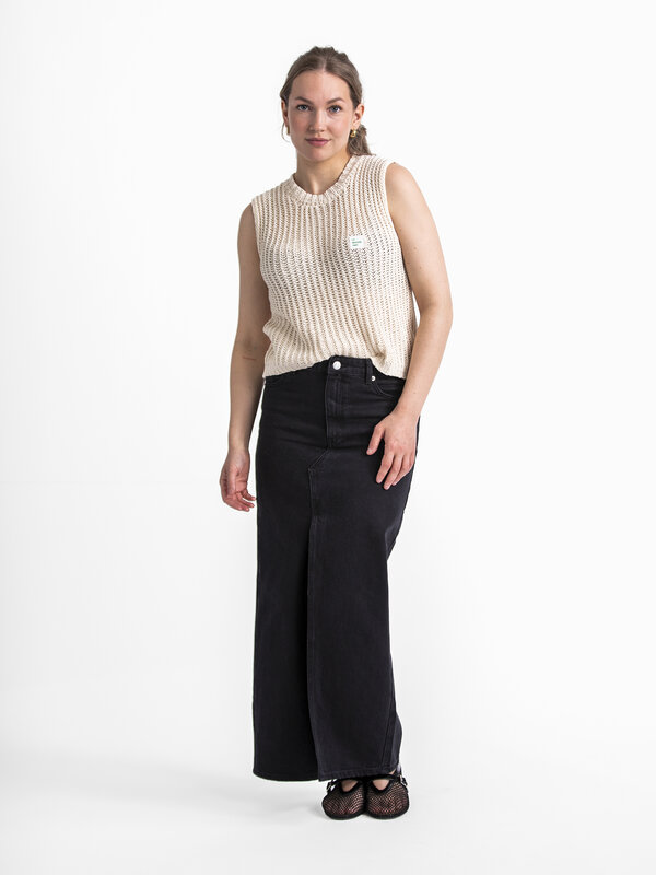 American Vintage Knitted top Yamik 5. Opt for stylish nonchalance with this loosely knitted top. Its relaxed design makes...
