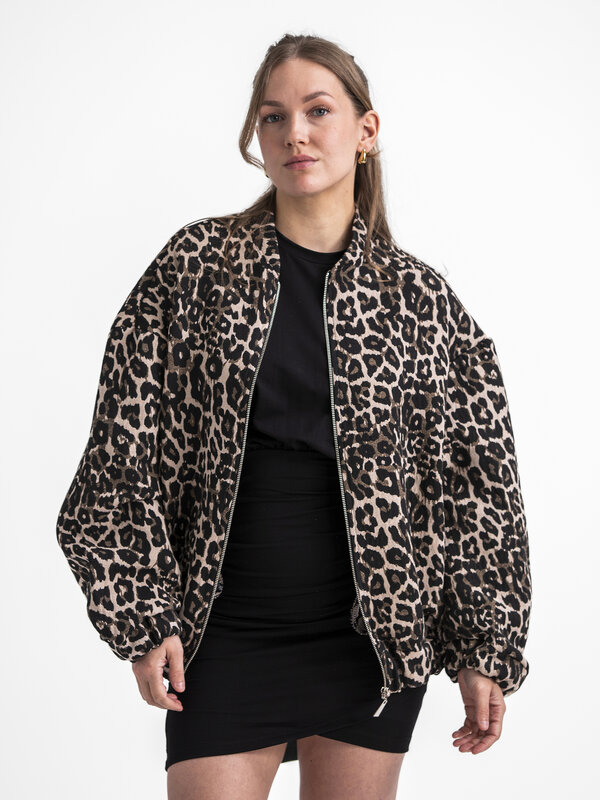 Le Marais Bomber Oscar 1. Create an effortlessly cool look in this leopard print bomber. A contemporary piece that elevat...