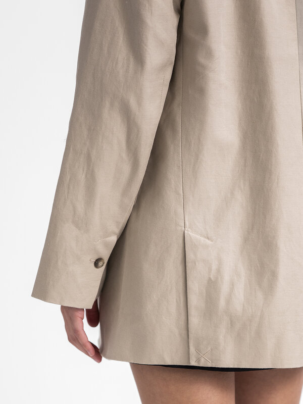 Selected Oversized blazer Sine 6. Ce blazer à coupe relax offre un look classique avec le confort d'une coupe contemporai...