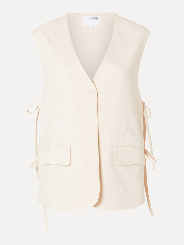 Selected Lang oversized vest Selfina 2. Dit eenvoudige maar prachtige gilet is alles wat je nodig hebt deze zomer. Het is...