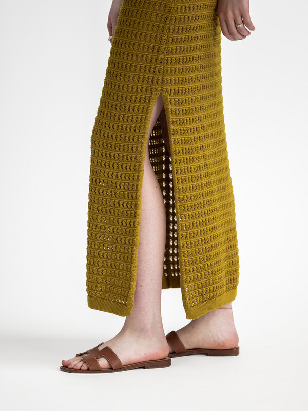 Les Soeurs Jupe en crochet Mint 4. Laissez-vous briller dans cette magnifique jupe crochetée dans une nuance d'olive vert...