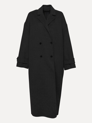 Long coat Adan. A long coat is an essential basic in your wardrobe, and this black one fulfills all your needs. Wear it o...