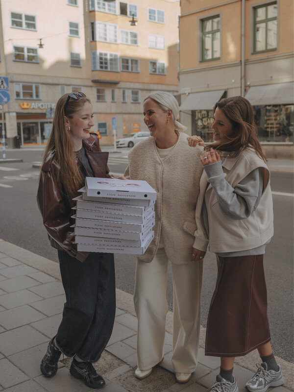 Les Soeurs Veste sans manches teddy Alexander 3. Vous voulez garder les bras libres tout en restant au chaud? Ce cardigan...