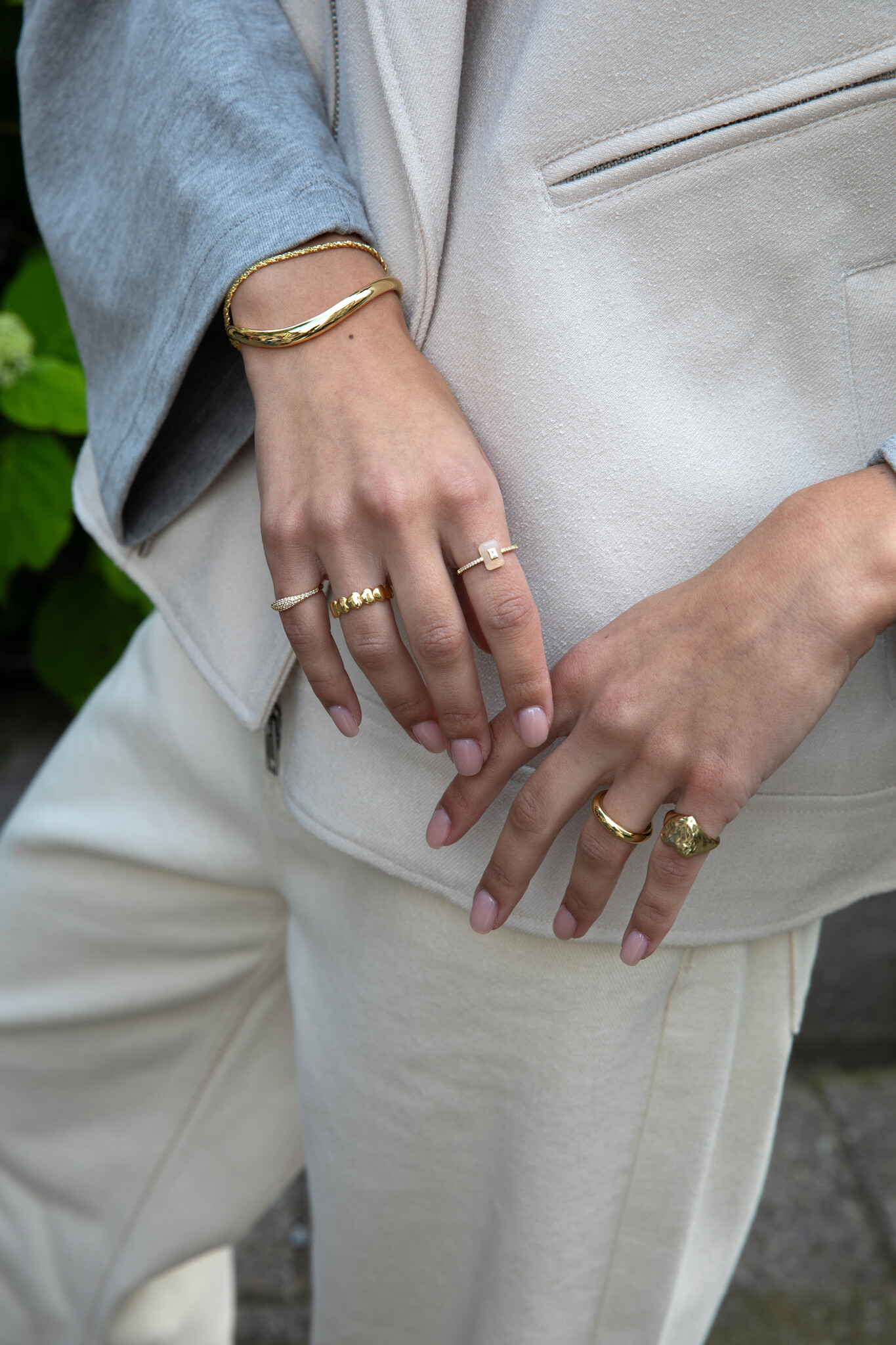 Les Soeurs Ring Gabi Heart 5. Hottest accessory in town? Check. This ring is a throwback to your younger self, albeit in ...