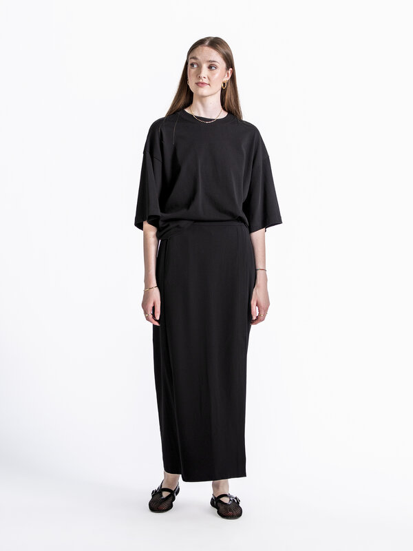 Les Soeurs Boxy T-Shirt Tiara 4. Geef je basics dit seizoen een update met deze T-shirt in een comfortabele boxy fit. Gem...