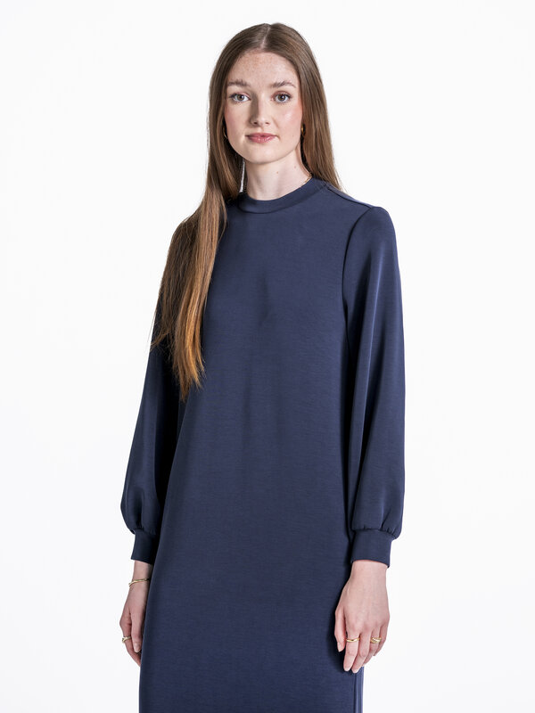 Selected Sweater jurk Tenny 3. Deze maxi-jurk wordt al snel je favoriet voor elke dag. De jurk is gemaakt van een zacht, ...