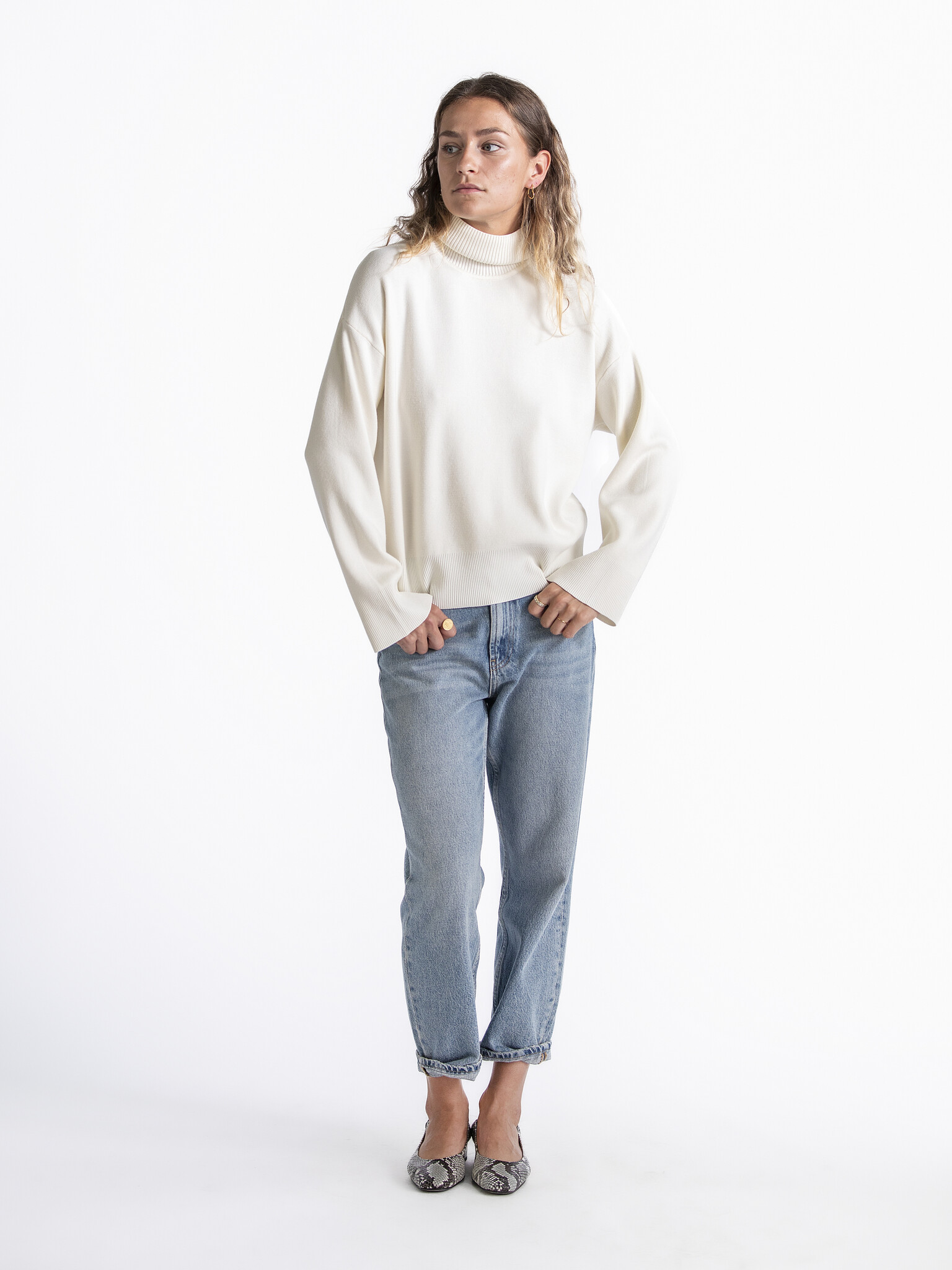 Les Soeurs Mom fit jeans Isabella 5. Denim voor alle seizoenen! Mom jeans Isabella geeft je alle veelzijdigheid die je no...