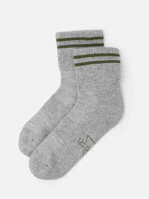 Chaussettes Les Soeurs. Ces chaussettes en coton prouvent que les meilleurs looks commencent aux chevilles. Les rayures s...