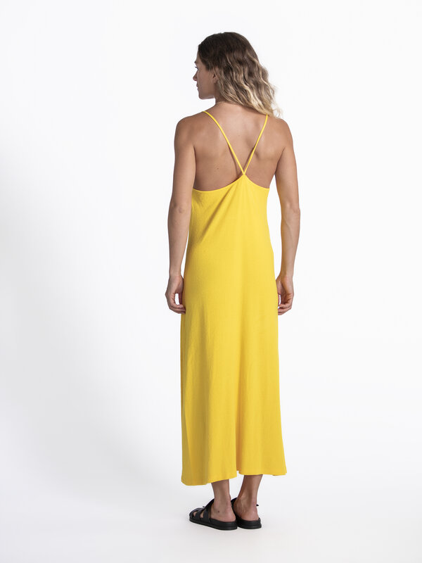 American Vintage Dress Sotto 6. The Sotto maxi dress embodies casual elegance for summer days. With its flowing cut and m...