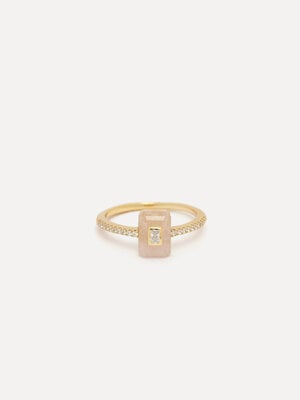 Ring Gioia Pink Emerald. Pinky promise: cette bague fait sensation tous les jours. Son design fin est conçu pour s'adapte...