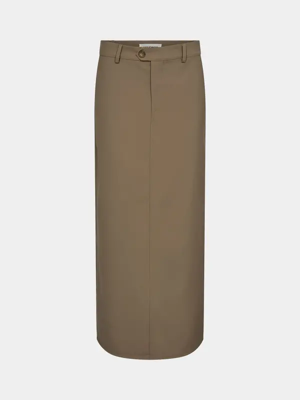 Sofie Schnoor Long maxi skirt 2. Featuring flowing straight lines and a long back slit, this maxi skirt is not only beaut...