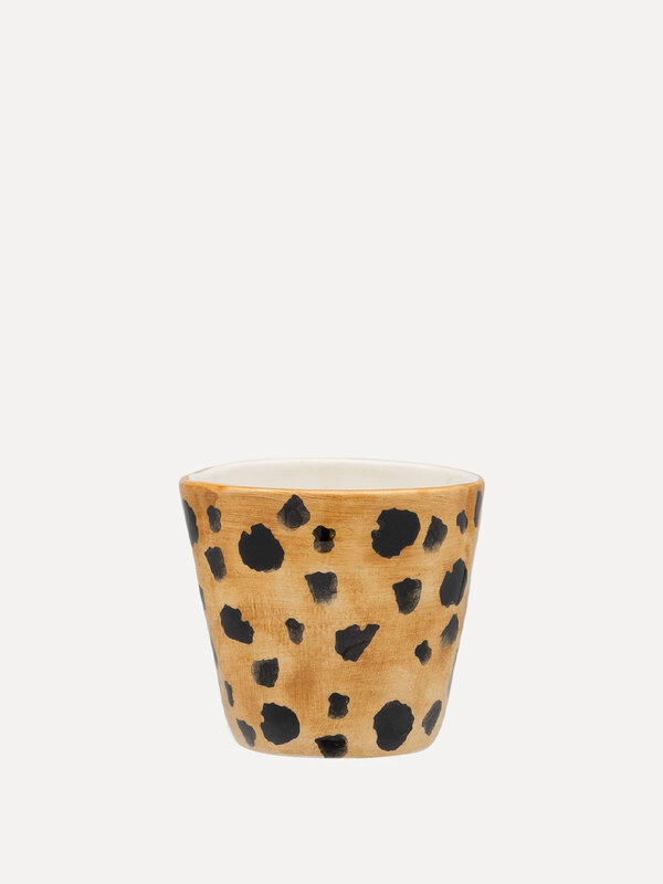 Anna + Nina Espressokopje Leopard 1. Heb je 's ochtends een duw in de juiste richting nodig? Deze espressokop van Anna+Ni...