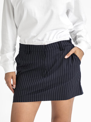Skirt Limette. Pinstripes are making a comeback and thanks to this gorgeous mini skirt, you're instantly on trend! It loo...