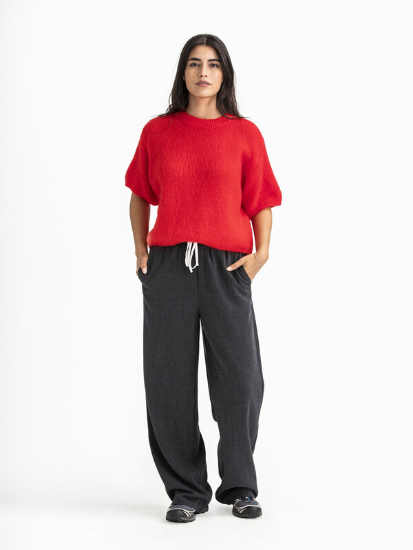 Le Marais Knitted jumper Dora 3. Want a sweater that stands out in one fell swoop? This bright red stunner does exactly t...
