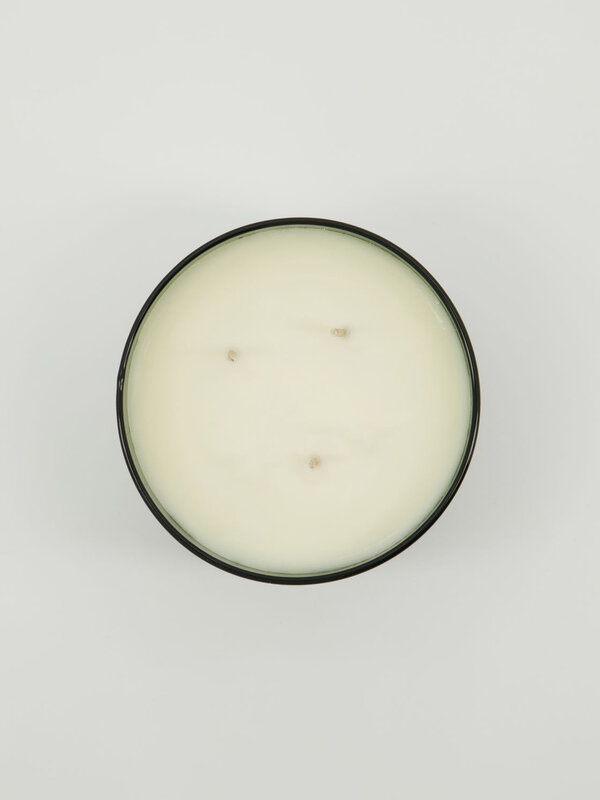 Meraki Scented Candle Lavender Rain 3. Need a moment for yourself? This candle calms! The combination of refreshing chamo...