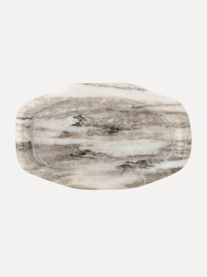 Plateau Izumi. Certains objets sont trop beaux pour être cachés dans un tiroir. Voici le plateau Izumi en marbre. Posez-y...