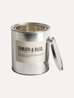 Scented Candle Tomato & Basil. A scented candle that smells like tomatoes and basil? Yes, please! This one is the ultimat...