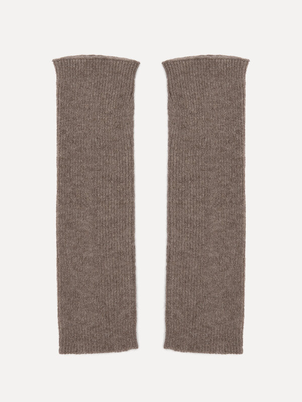 Les Soeurs Cashmere Handschoenen Rae. Met deze kasjmieren handschoenen aan je zijde (of beter: aan je handen) blijven je ...