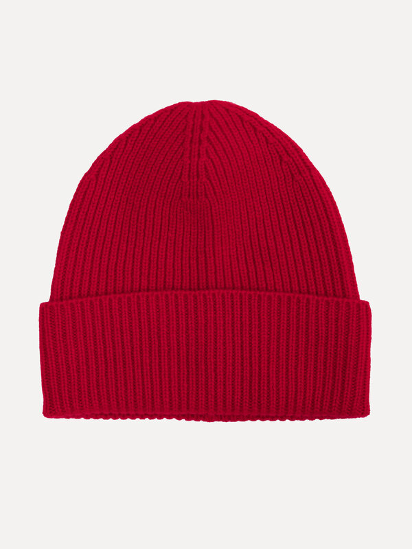 Les Soeurs Cashmere Beanie Pixie 1. Essential spotted: this beanie is the missing accessory in your closet. Whether you'r...