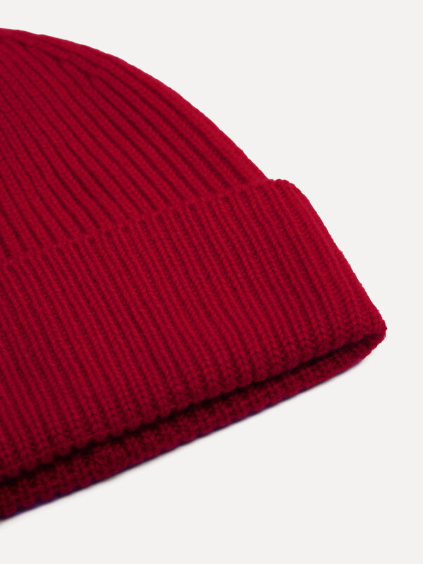 Les Soeurs Cashmere Beanie Pixie 3. Essential spotted: this beanie is the missing accessory in your closet. Whether you'r...