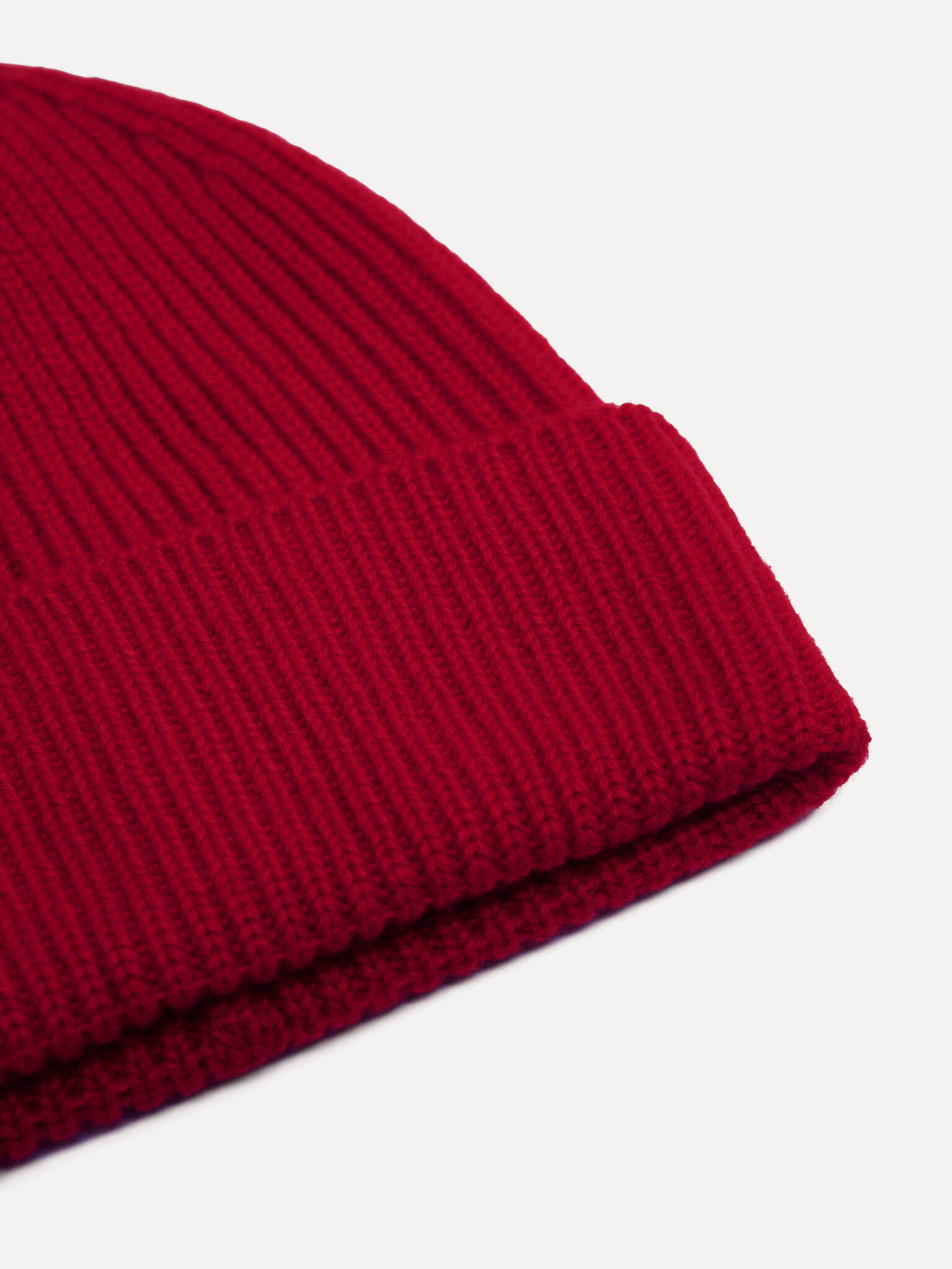 Les Soeurs Cashmere Beanie Pixie 3. Essential spotted: this beanie is the missing accessory in your closet. Whether you'r...