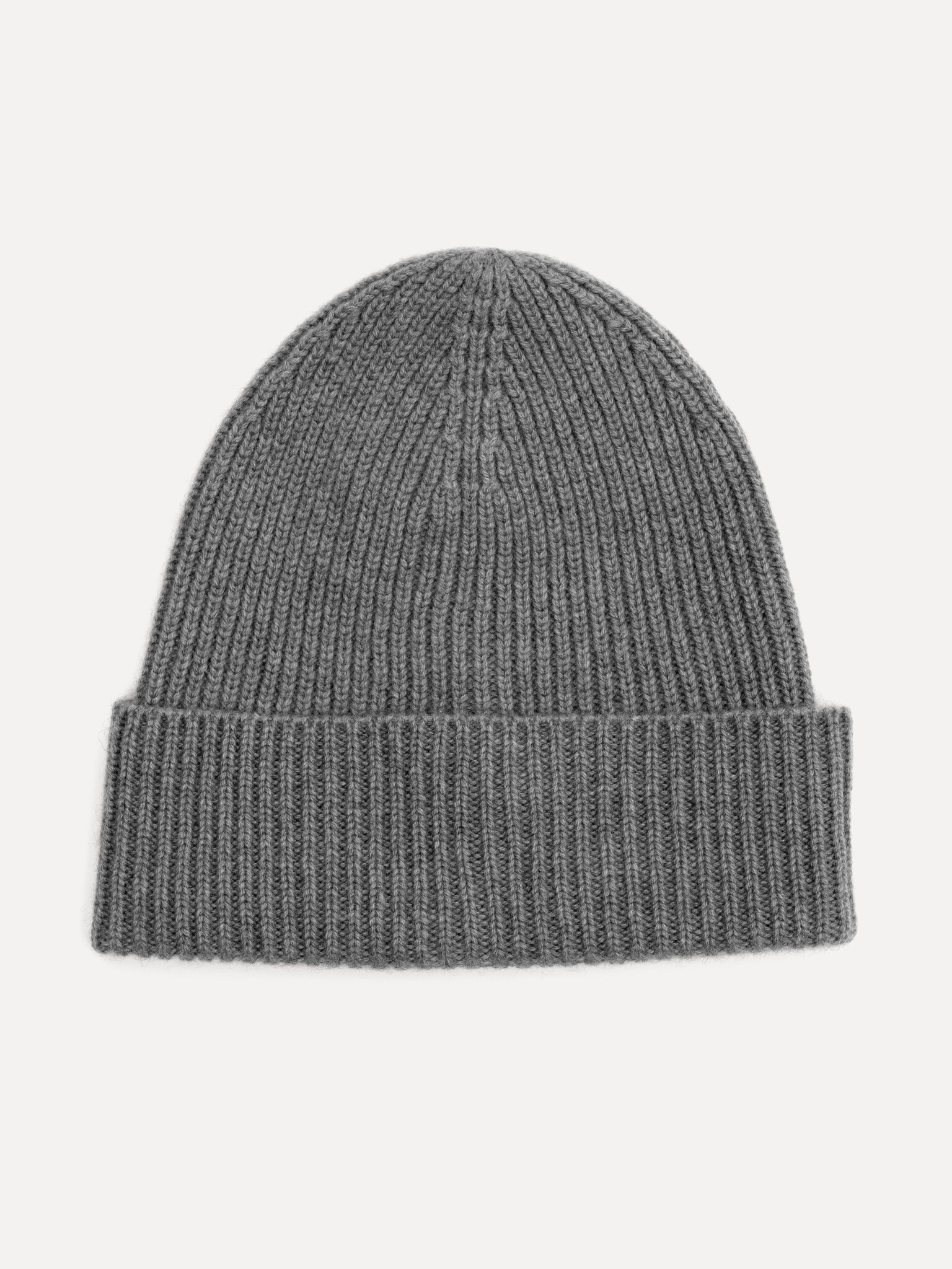 Les Soeurs Cashmere Beanie Pixie 1. Geen wintergarderobe is compleet zonder een goede beanie. Hij houdt je hoofd warm, je...