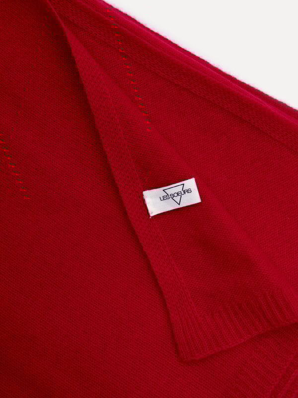 Les Soeurs Cashmere Sjaal Nori 4. Deze sjaal omhult je in warmte en voelt bijna gewichtloos aan. Het kasjmier en de felro...