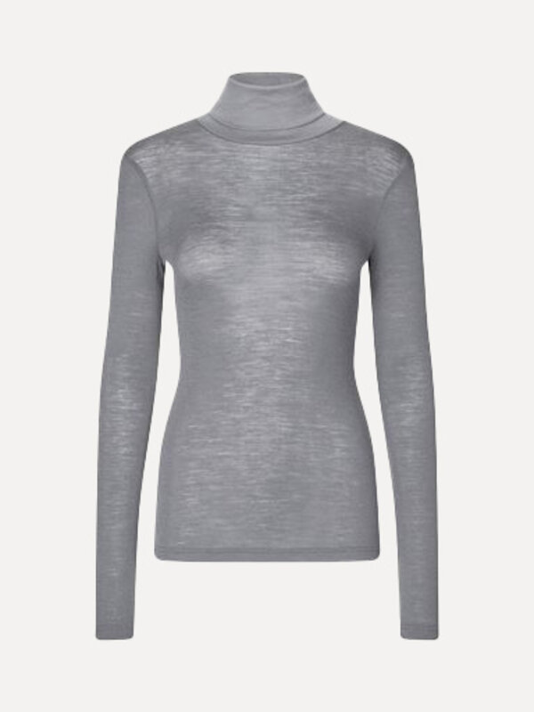 MBYM Turtleneck Top Ina Rebecca 1. Go grey or go home: upgrade your basics with this elegant turtleneck! The stretchy mat...