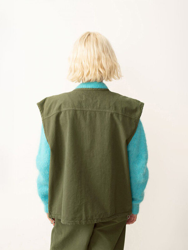 American Vintage Veste courte sans manches Rygybay 5. Solide, robuste et un brin casual: ce cardigan s'inspire du style u...