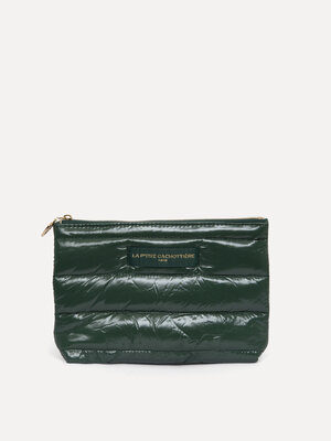 Toiletry bag Iza. The solution for those looking for a permanent place for their beauty products: this green toiletry bag...