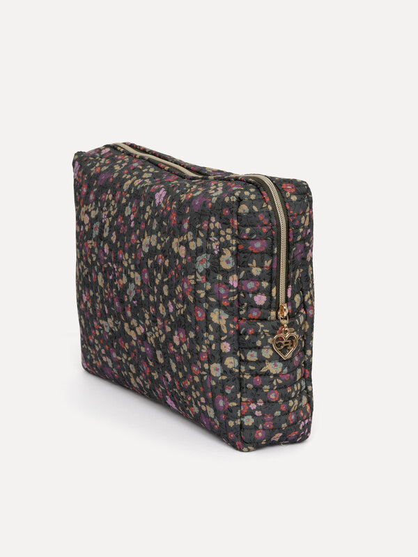 Le Marais Trousse de toilette florale Iza 2. Une trousse de toilette XL pour l'amoureuse de la beauté qui ne veut pas cho...