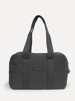 Shopper Indie. Een tas voor werk, weekend en alles ertussenin? Deze grijze shopper combineert een luxueuze quilted look m...