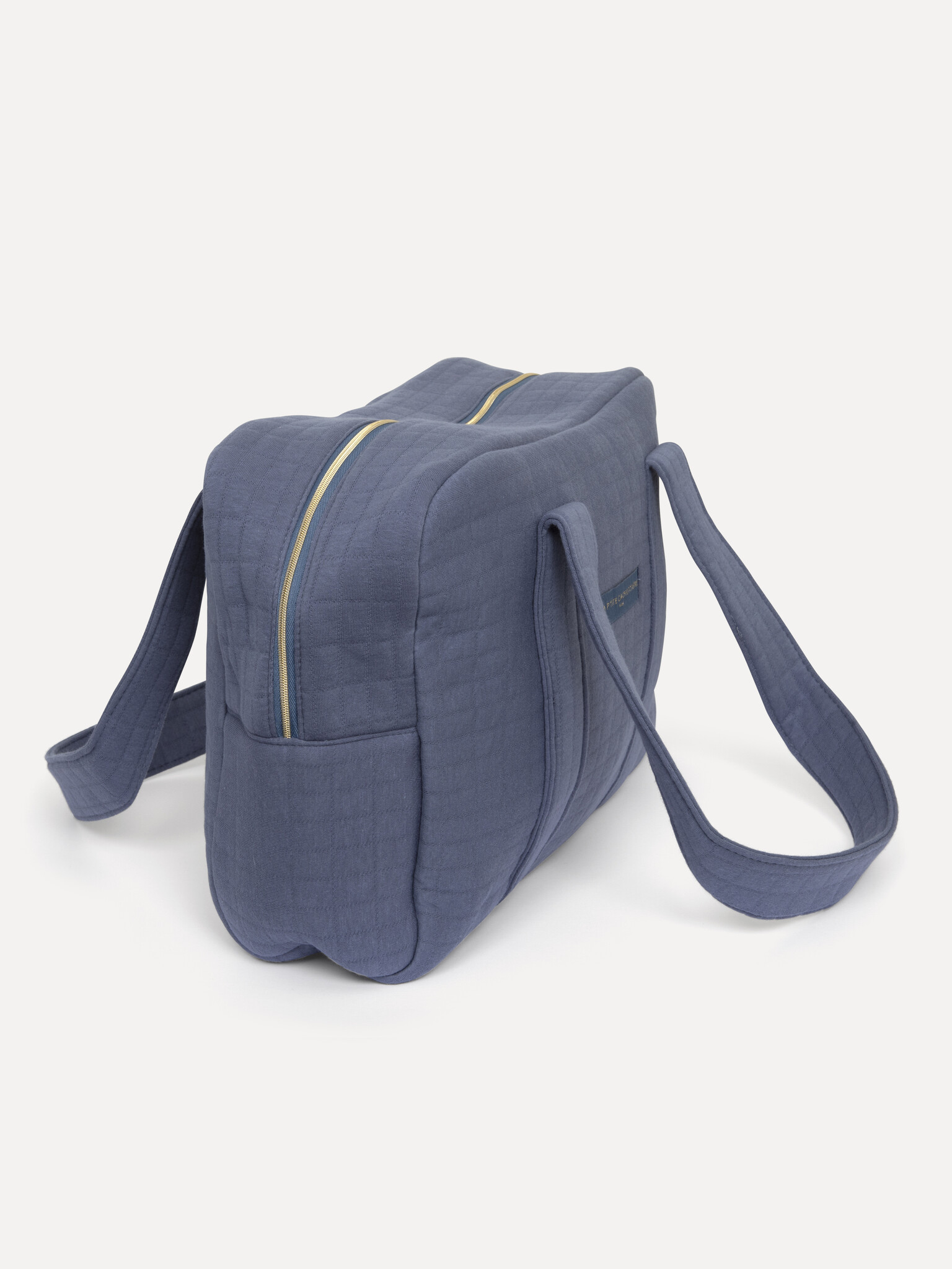 Le Marais Shopper Indie 2. Deze denimblauwe shopper maakt drukke dagen mooier én houdt je stijlvol onderweg. Het quilted ...