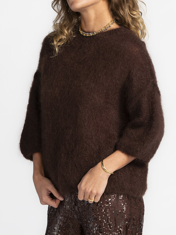 Le Marais Tricot Oversize Stella 4. Le luxe enveloppé dans un pull! La maille en fourrure ajoute une touche chic à votre ...