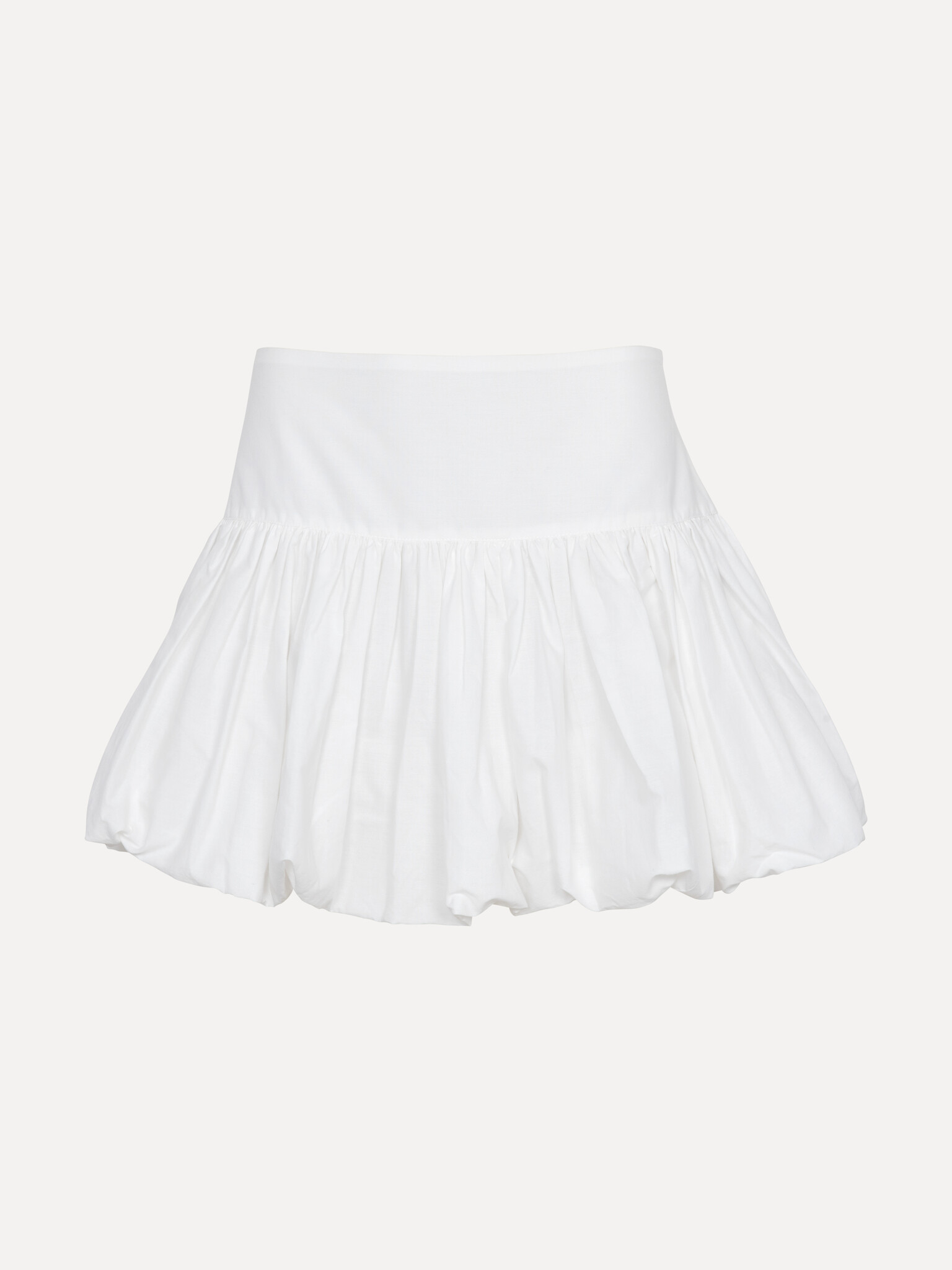 Les Soeurs  Jupe ballon Orlando 2. White delight! A la recherche d'une mini-jupe qui vous rendra heureuse? Cette jupe bal...