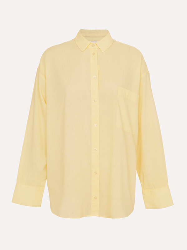 Les Soeurs Shirt Yara 2. Urgently in need of some vitamin D? This sunny blouse in butter yellow is a mood booster for you...