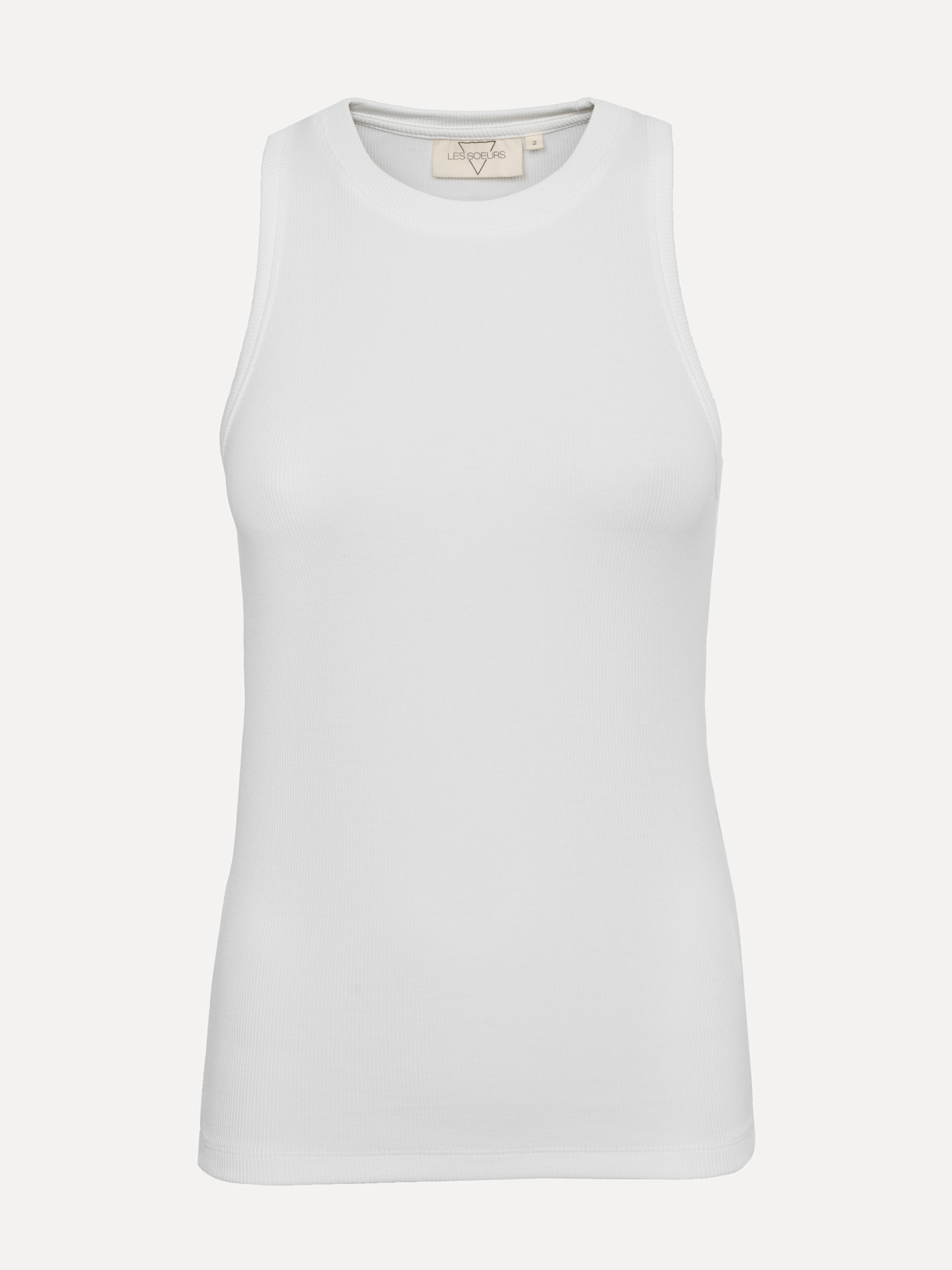 Les Soeurs top racerback Kaila 2. Oui, nous l'avons - le parfait basique blanc. Ce dos nageur en tissu côtelé doux est l'...